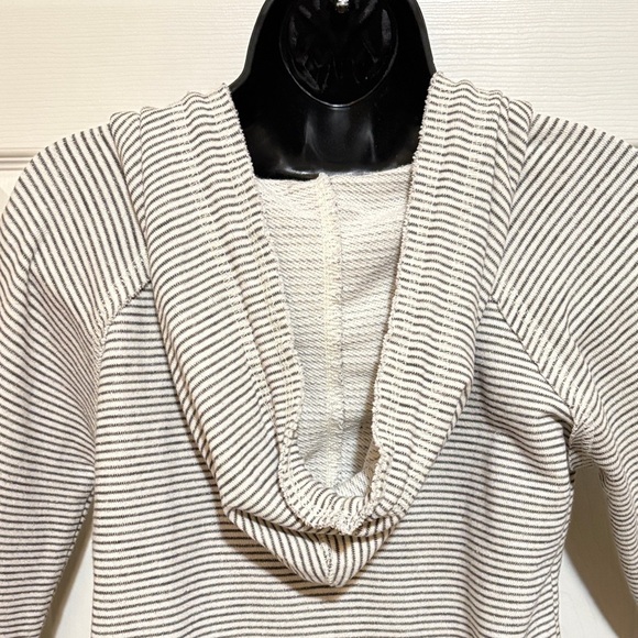 Blue 84 Black/White Striped Okaloosa Island Hoodie Size Small - Picture 3 of 11